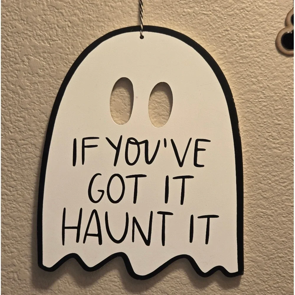 If You've Got It Haunt It‎ White Wooden Ghost Halloween Wall Decor